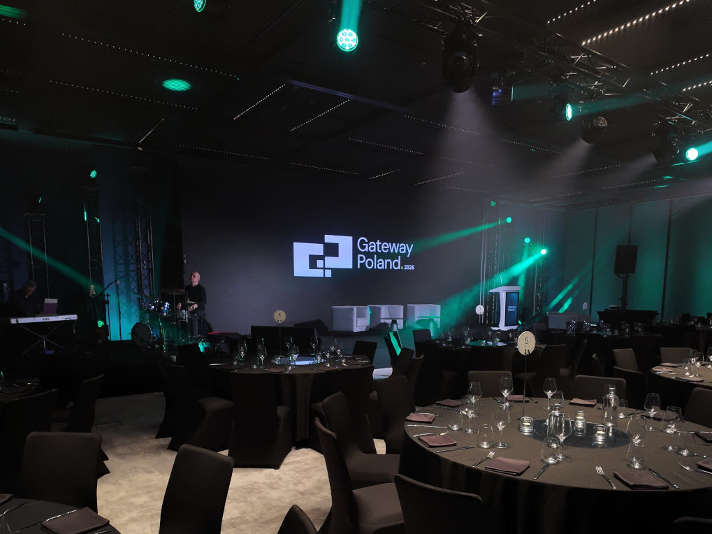 Koncert, LED 10x4 m, scena, światło, tłumaczenie
